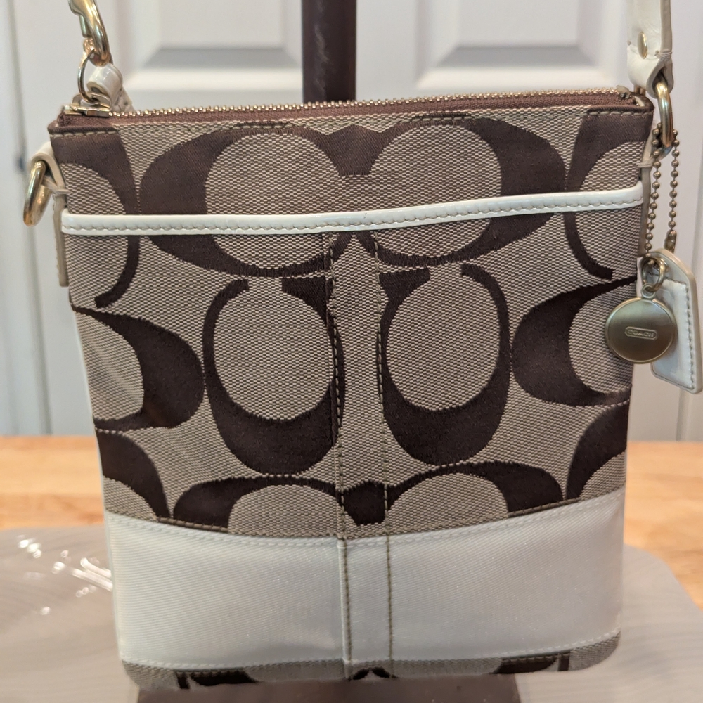 COACH Swingpack Canvas Crossbody EUC